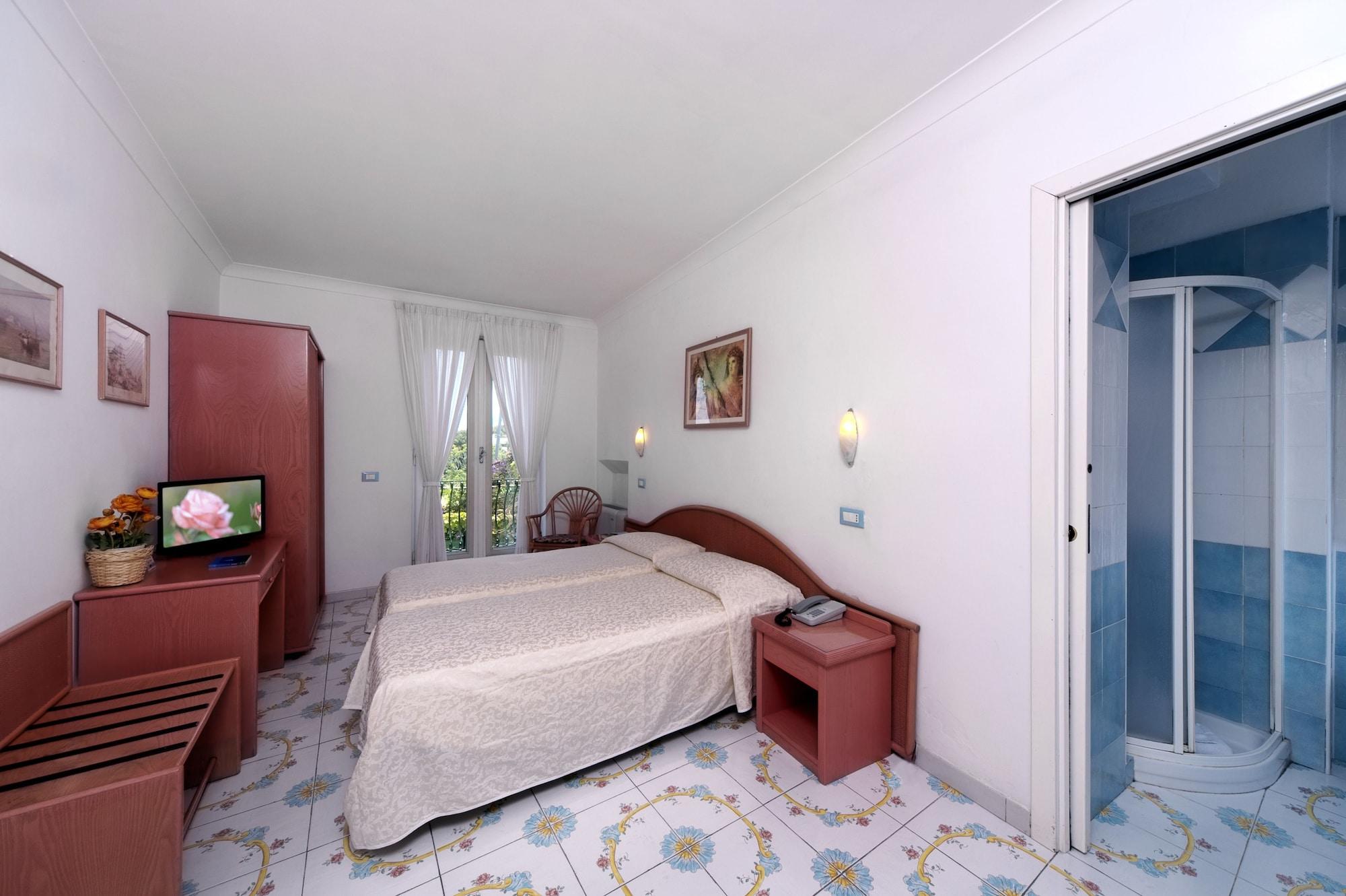 Hotel Bellevue Benessere & Relax Ischia Exteriör bild