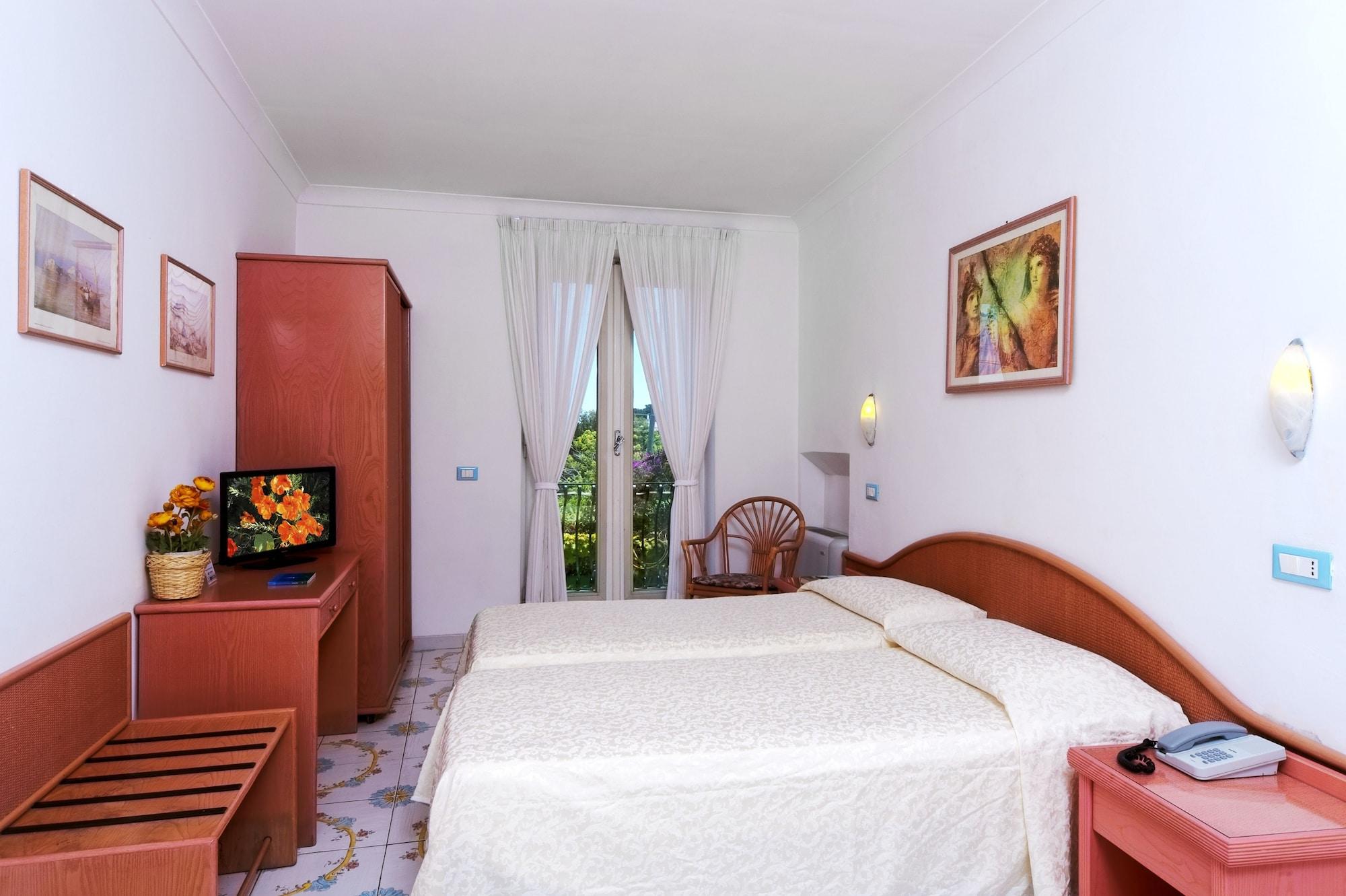 Hotel Bellevue Benessere & Relax Ischia Exteriör bild