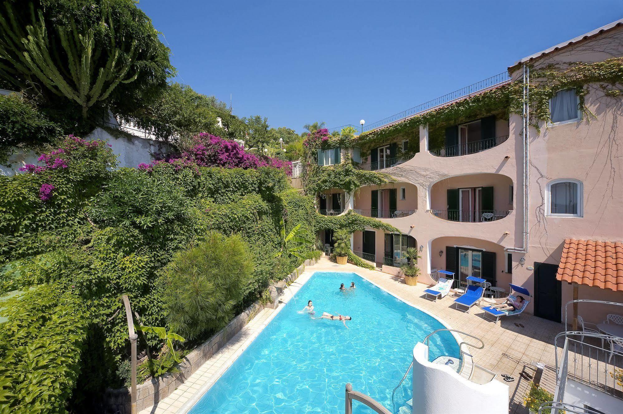 Hotel Bellevue Benessere & Relax Ischia Exteriör bild